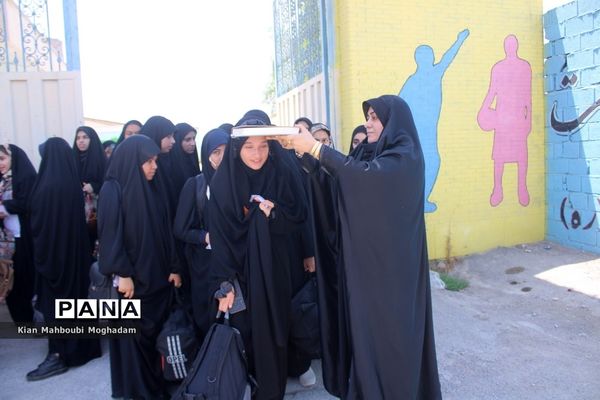 اعزام سومین کاروان دانش‌آموزان زیارت اولی استان بوشهر