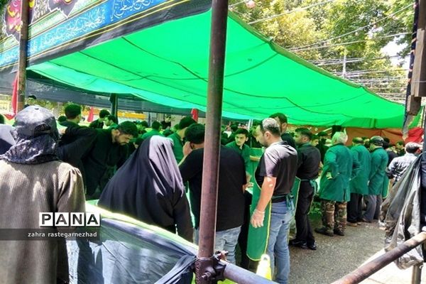طرح بزرگ طبخ و توزیع 72 دیگ غذای نذری ظهر عاشورا در شهرستان بجنورد