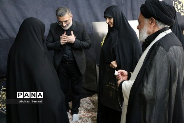 آیین رونمایی از کتیبه بانوان عاشورایی در هیات هنر و رسانه