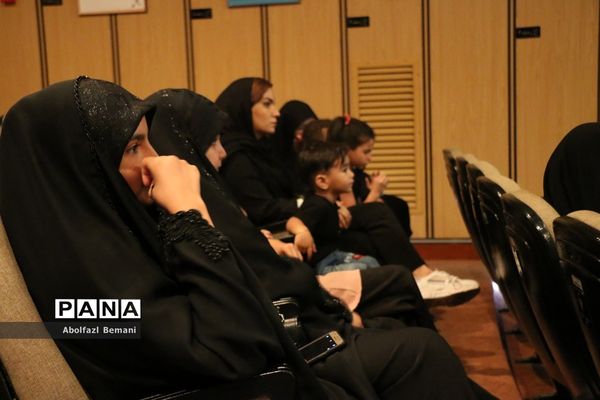 محفل عزاداری «تکیه هنر» در قم