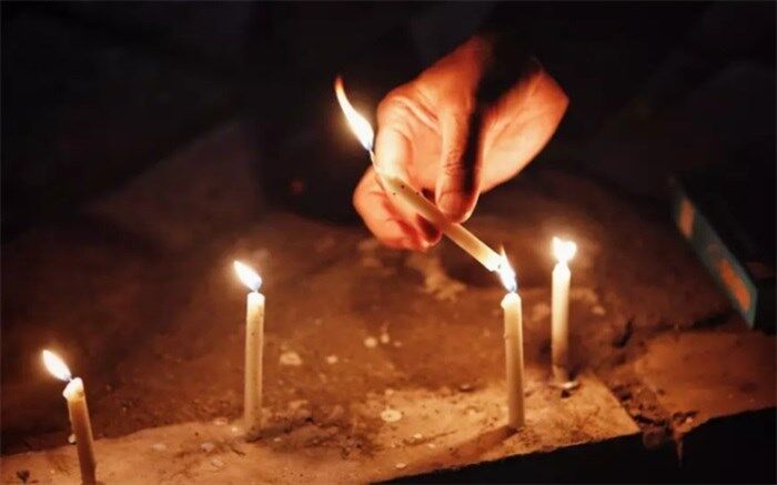 عزاداران حسینی همنوا با اسرای کربلا در شام غریبان اشک ماتم ریختند