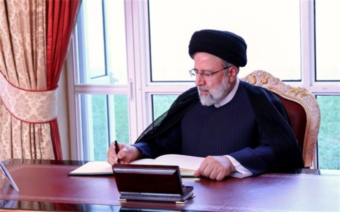 پیام تسلیت آیت الله رئیسی در پی درگذشت پدر شهیدان پناهی