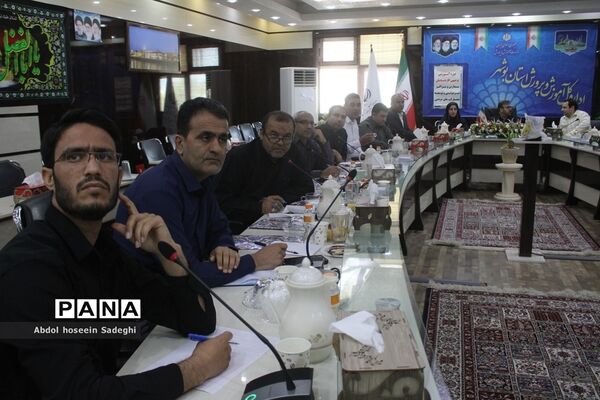 دوره آموزشی توجیهی کارشناسان مدارس و مراکز غیر‌دولتی و توسعه مشارکت‌های مردمی استان بوشهر
