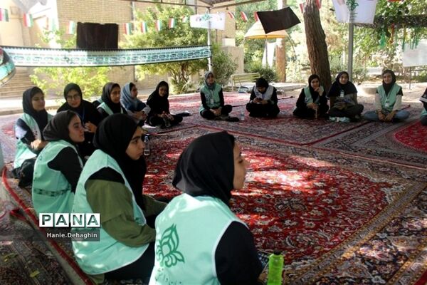 آموزش امداد و نجات در اردوی یاور‌مربیان دختر شهرستان‌های استان‌ تهران