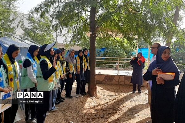 بازدید مسئولان از چادرهای اردوی یاور‌مربیان شهرستان‌های استان تهران