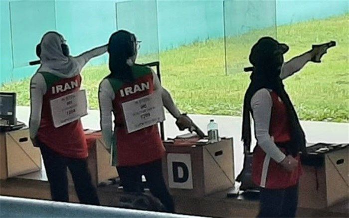 برنز یونیورسیاد جهانی دانشجویان بر گردن هانیه‌، لعیا ‌و آمیتیس