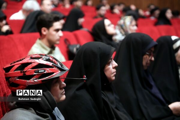 دورهمی فعالان حوزه کودک و نوجوان