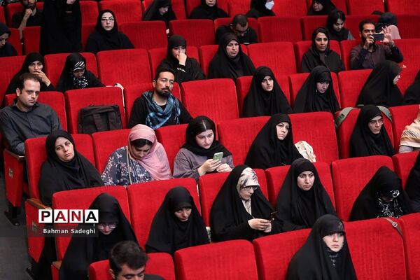 دورهمی فعالان حوزه کودک و نوجوان