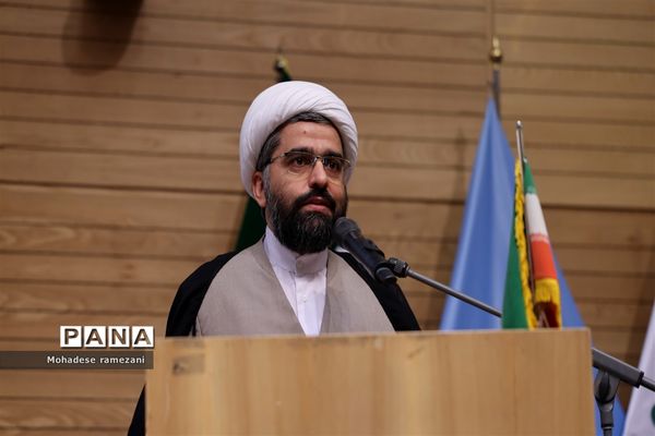 ‌اختتامیه همایش مفلحون و تقدیر از منتخبان