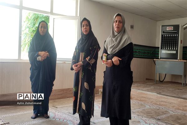جلسه آماده‌سازی دختران عضو سازمان دانش‌آموزی  رباط کریم برای اعزام به اردوی یاور‌مربیان شهرستان‌های تهران