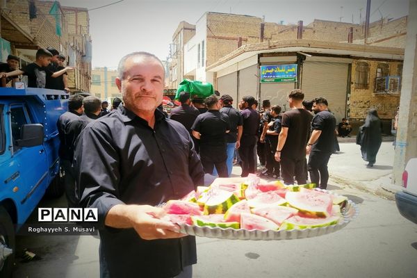 جلوه های عزاداری قشرهای مختلف مردم در مصیبت آل الله-2