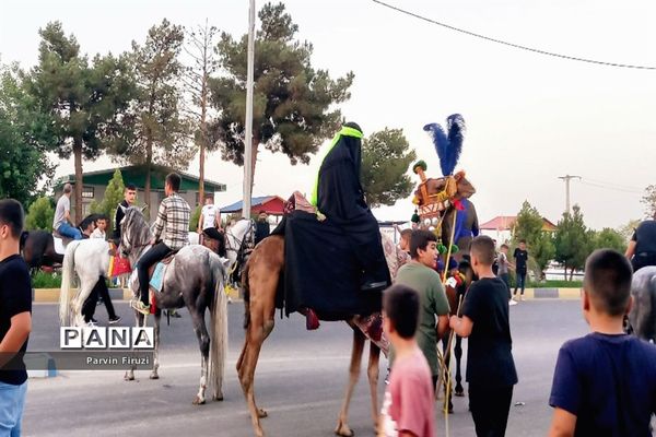 جلوه های عزاداری قشرهای مختلف مردم در مصیبت آل الله-2