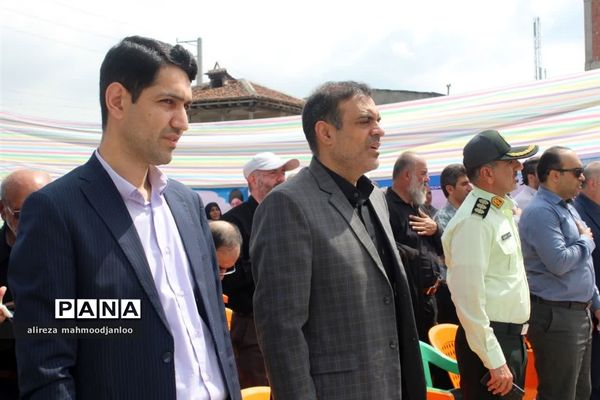 کلنگ زنی مدرسه ۶ کلاسه شهید زاهدی در گلوگاه