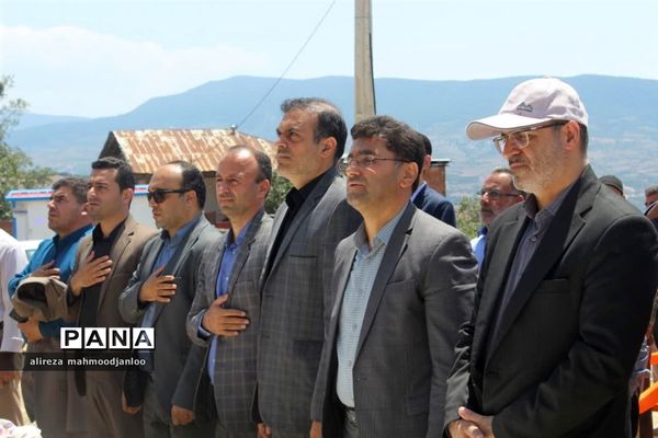 کلنگ زنی مدرسه ابتدایی در روستای وزوار گلوگاه