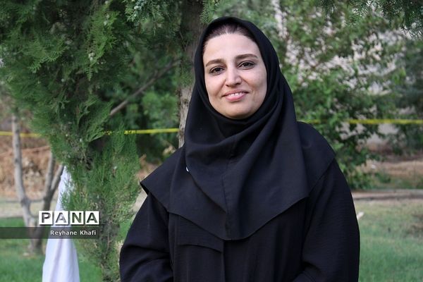 اجرای طرح لبخند مربیان و یاورمربیان شهرستان‌های استان تهران در اردوی استانی یاورمربیان دختر