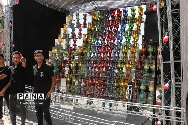 ایستگاه‌های صلواتی و حضور نوجوانان در دسته های عزاداری محرم