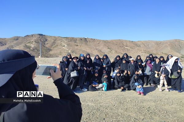 اجرای برنامه کوهپیمایی ویژه بسیجیان دختر مشهدی