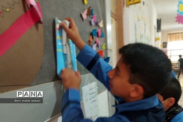 تبلیغات شورای دانش‌آموزی در دبستان دانش  رودهن