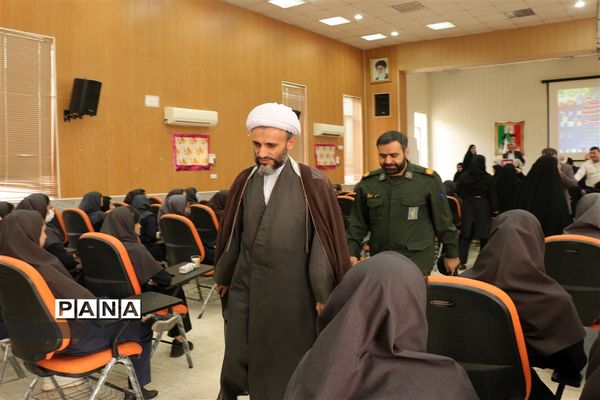 رویداد ملی چفیه‌های بهشتی در مدارس غیردولتی شهرستان امیدیه