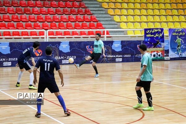 دیدار تیم‌های خبرنگاران و هنرمندان آذربایجان غربی