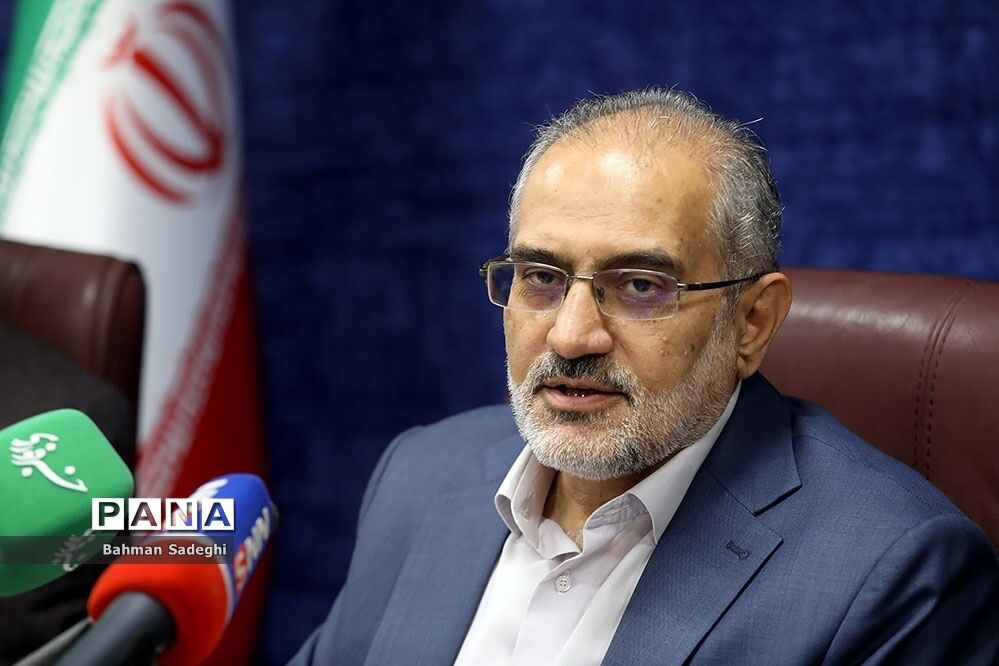 دانش‌آموزان ایرانی ‌باید کار‌های بزرگی ‌در سطح جهانی انجام دهند