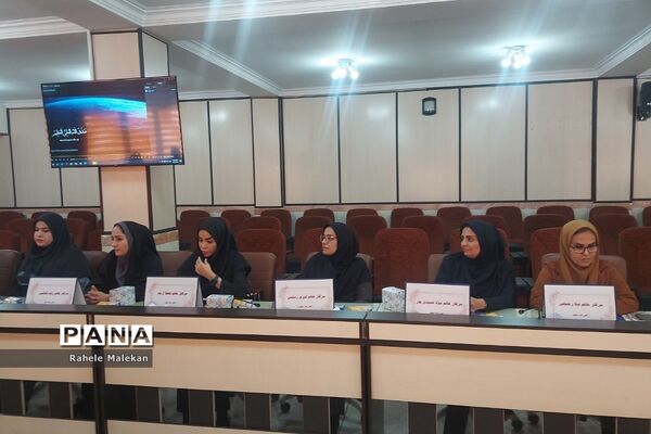جلسه راهبران آموزشی و مدرسان طرح شهید همت در شهریار