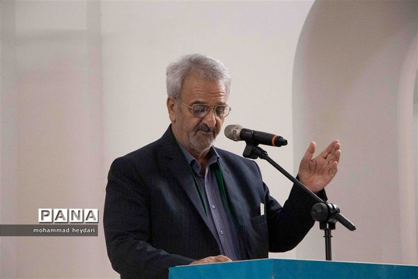 شب شعر طوفان واژه‌ها در یزد