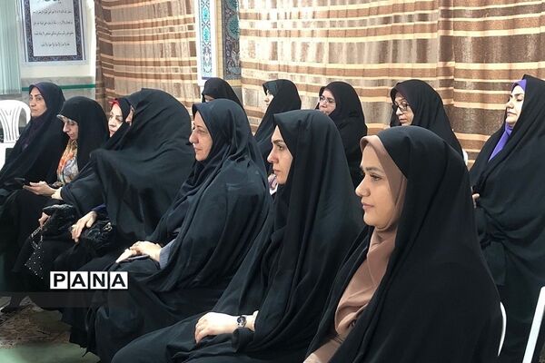 هم‌اندیشی مدیران ناحیه دو ری با موضوع یوم الله ۱۳ آبان