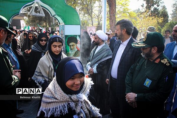 آیین افتتاحیه اردوهای راهیان‌نور دانش‌آموزی