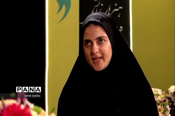 مراسم تجلیل از ۱۵ دانش‌آموز دختر منتخب جشنواره فرهنگی هنری امیدفرداخراسان شمالی