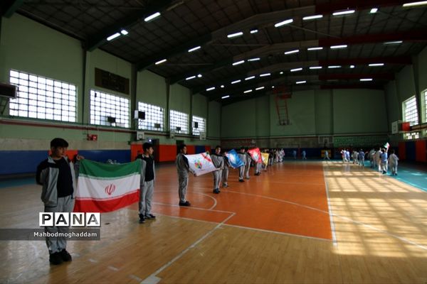 افتتاحیه مسابقات ورزشی درون مدرسه ای دبستان پسرانه علوی منطقه ۱۳