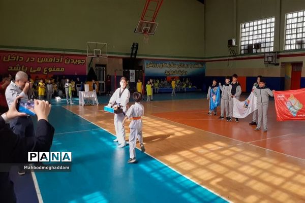 افتتاحیه مسابقات ورزشی درون مدرسه ای دبستان پسرانه علوی منطقه ۱۳