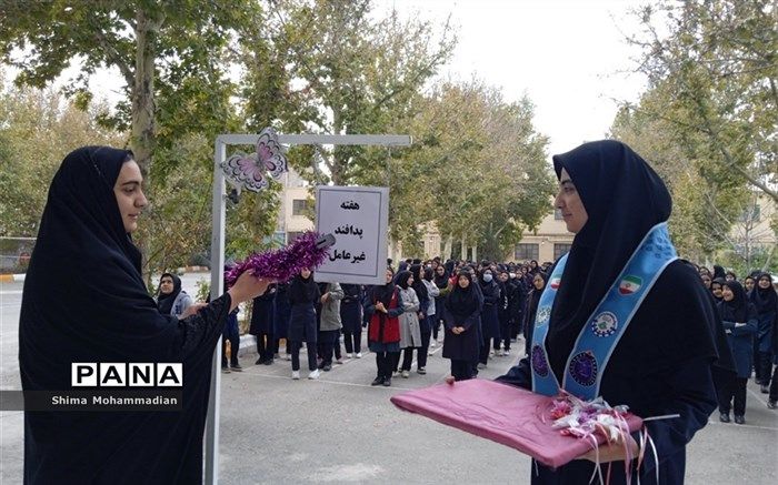 دانش‌آموزان برای دفاع از زیرساخت‌های کشور باید دشمن و خطرات را بشناسند