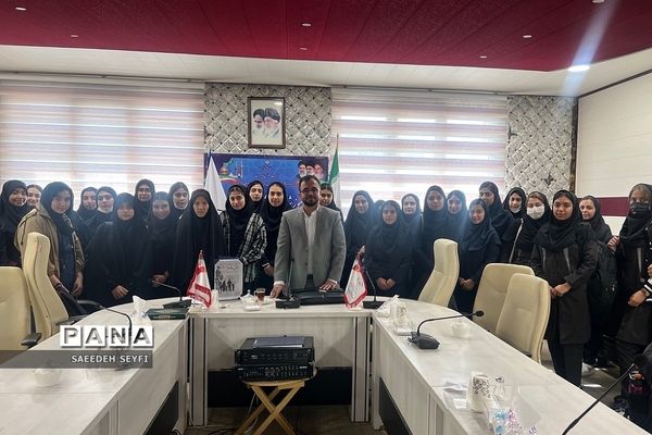 کارگاه آموزشی حقوق ویژه دانش‌آموزان مقطع متوسطه کهریزک