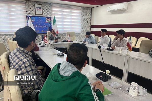 کارگاه آموزشی حقوق ویژه دانش‌آموزان مقطع متوسطه کهریزک