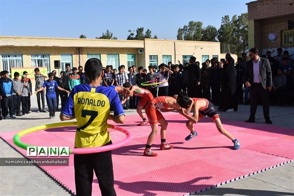 توانمندسازی مراقبان و مشاوران سلامت مدارس با سامانه آموزش مداوم وزارت بهداشت