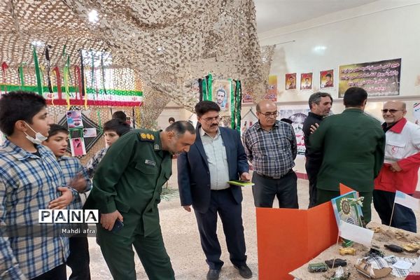 نمایشگاه پدافند غیر عامل در دبیرستان شاهد امام جواد ( ع)‌‌‌ بهبهان