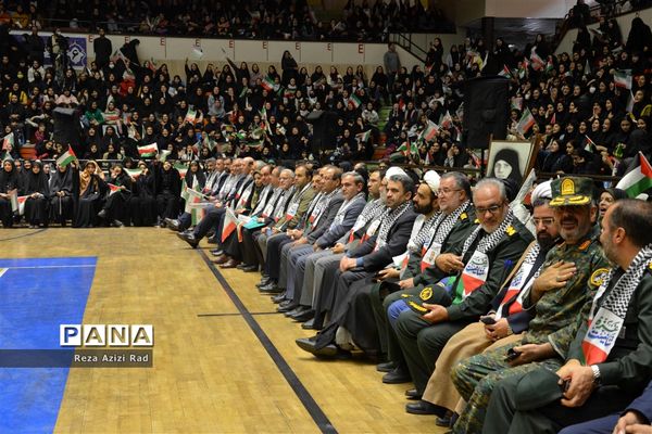 همایش ۱۰ هزار نفری نسل طوفان