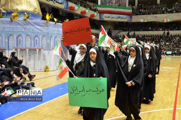 همایش ۱۰ هزار نفری نسل طوفان