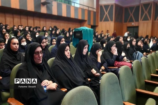 یادواره شهدای دانش‌آموز در طارم