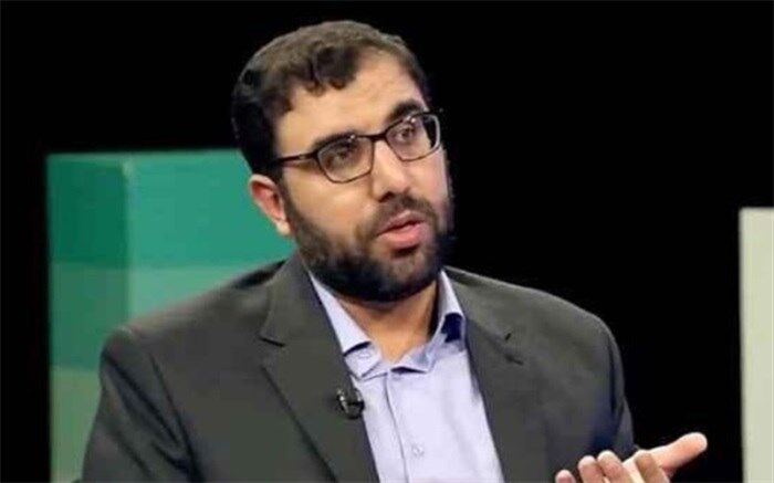 تمرکز  در آموزش سواد مالی و اقتصادی به دانش‌آموزان و خانواده‌ها