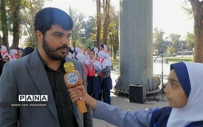 پرچم فلسطین برفراز شهر آباده به اهتزاز درآمد/فیلم