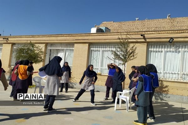 برگزاری المپیاد ورزشی در دبیرستان دخترانه رفعت