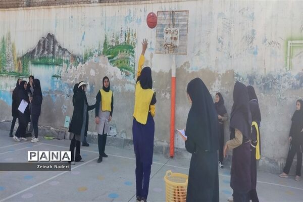 برگزاری المپیاد ورزشی در دبیرستان دخترانه رفعت