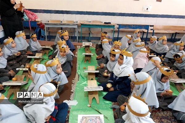 برگزاری جشن قرآن در دبستان شهید نجفی فدافن در کاشمر