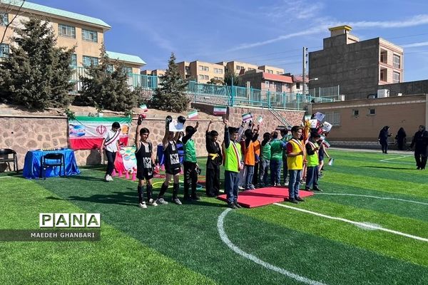 برگزاری المپیاد ورزشی درون‌مدرسه ای در مدرسه شهریار شهرستان‌پردیس