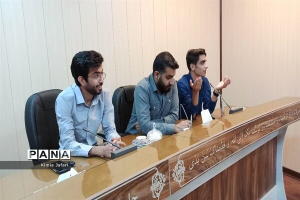 تجلیل از عوامل باکس خبری جوانه در روز نوجوان