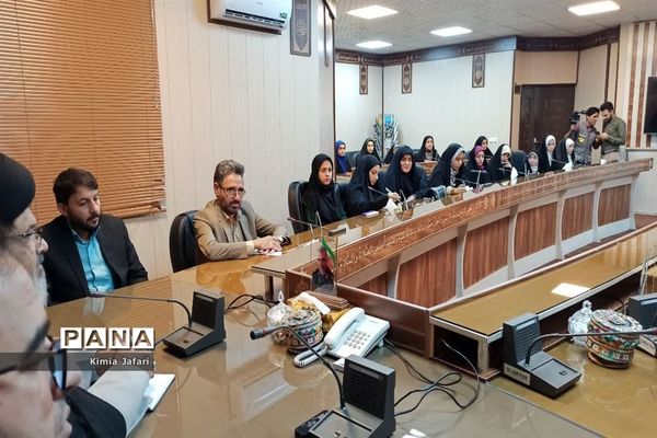 تجلیل از عوامل باکس خبری جوانه در روز نوجوان