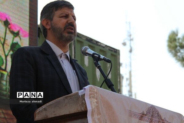 بزرگداشت روز سازمان بسیج دانش‌آموزی و افتتاحیه اردوهای راهیان‌نور