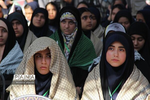 بزرگداشت روز سازمان بسیج دانش‌آموزی و افتتاحیه اردوهای راهیان‌نور